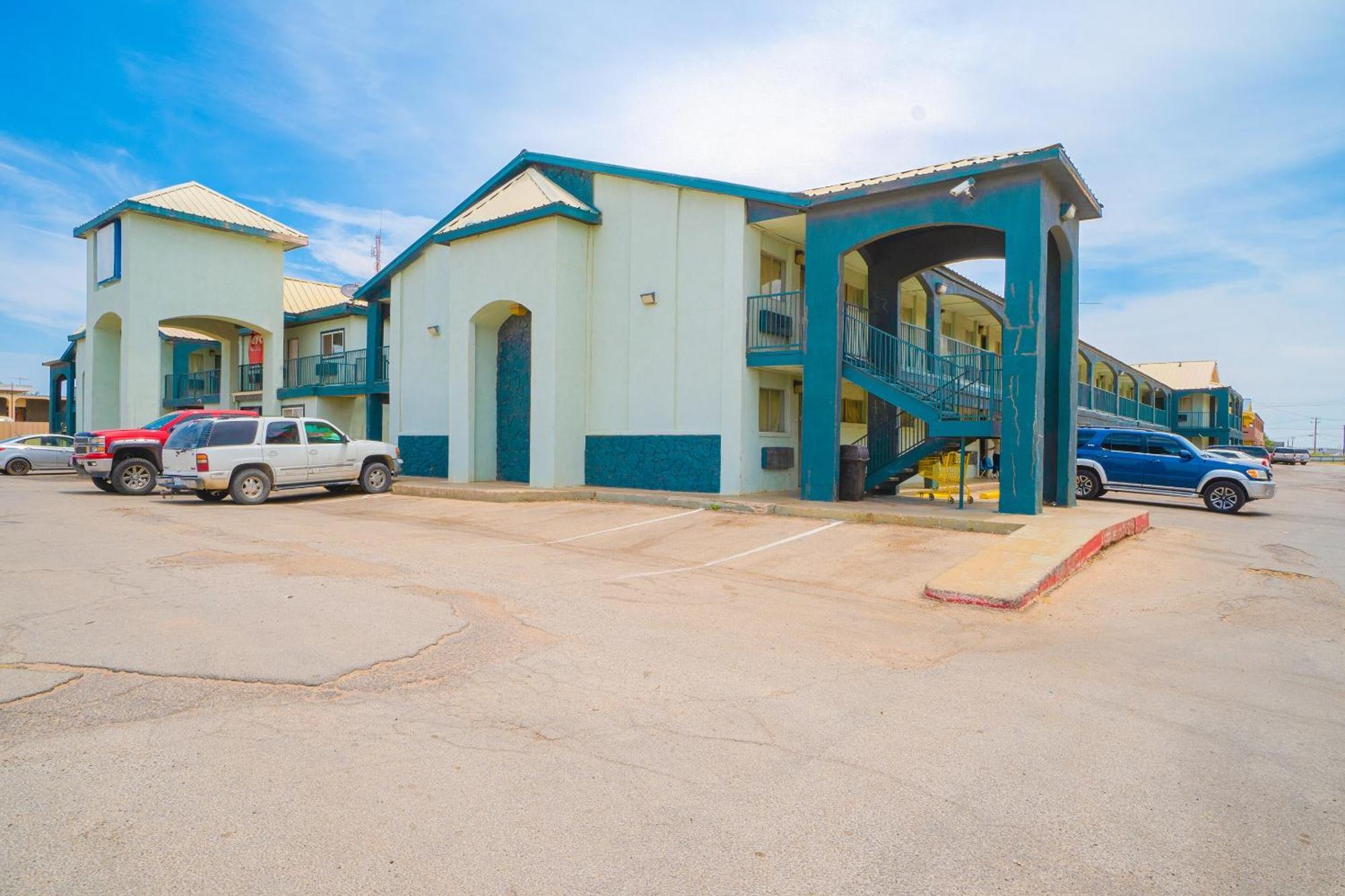 Oyo Hotel Midland Extérieur photo